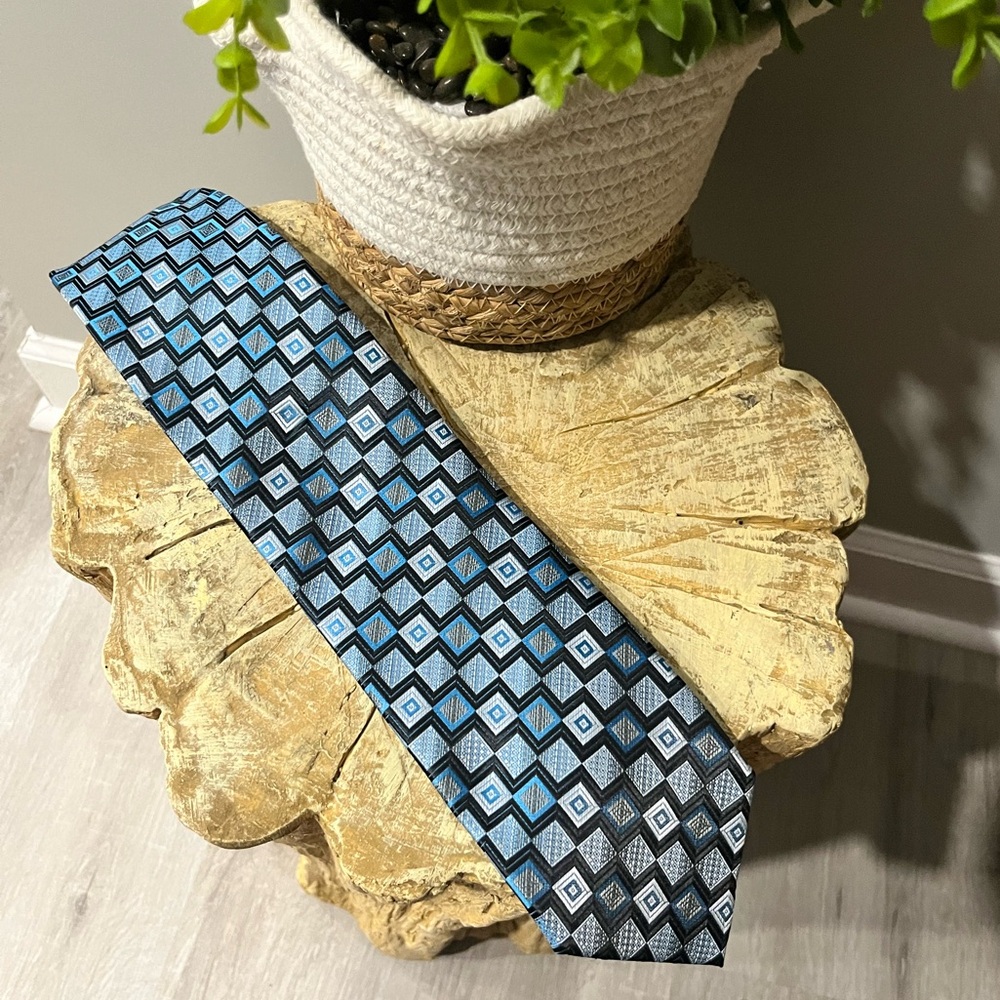 Alexander Julian Colours Neck Tie
